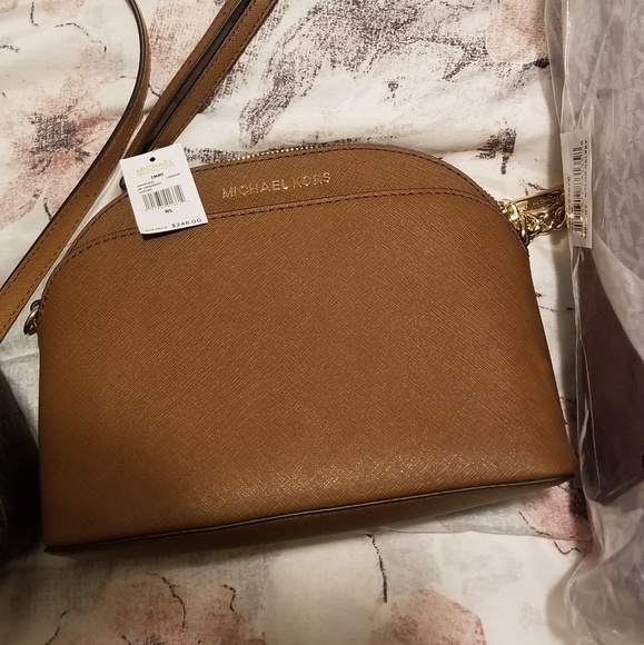 Bags - Picture 6 of 8